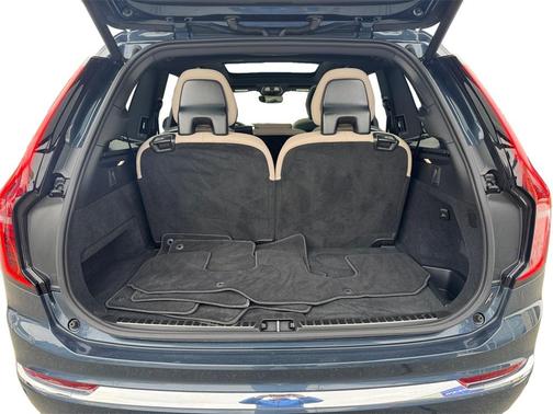 2025 Volvo XC90 B6 Plus 7-Seater