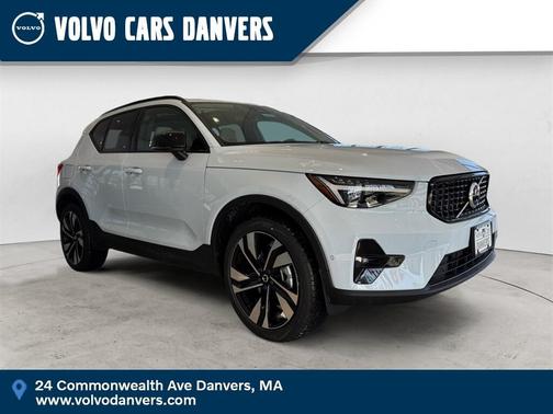 2026 Volvo XC40 B5 Ultra