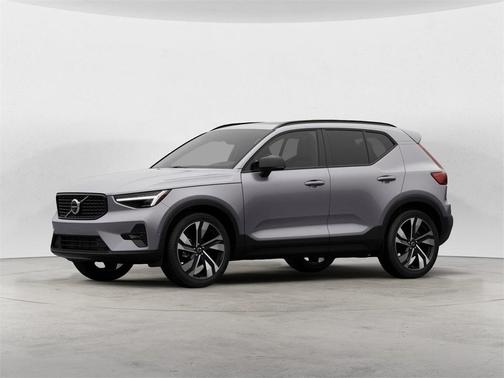 2026 Volvo XC40 B5 Ultra