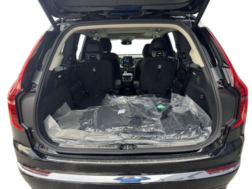 Onyx Black 2026 Volvo XC90 B6 Plus 6-Seater