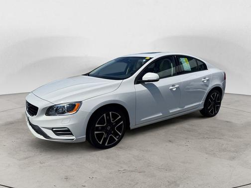 Ice White 2018 Volvo S60 T5 Dynamic