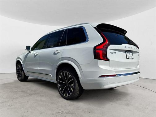 2026 Volvo XC90 B6 Plus 6-Seater