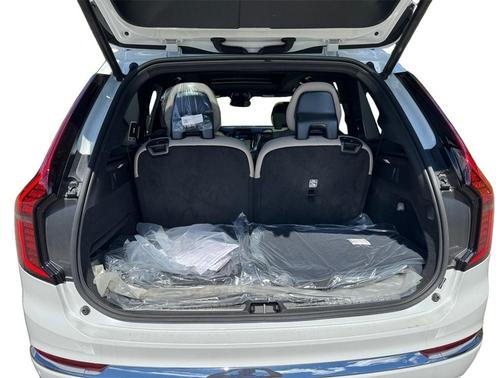 2026 Volvo XC90 B6 Plus 6-Seater
