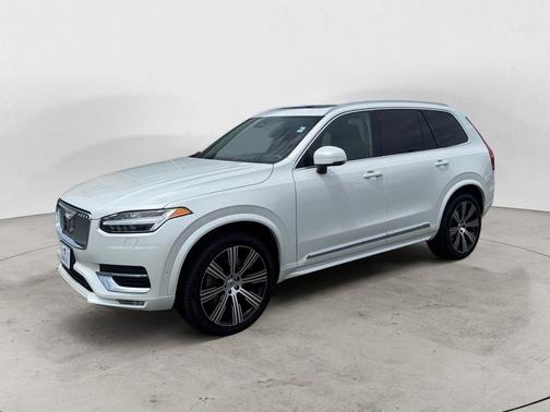 Crystal White Metallic 2024 Volvo XC90 B6 Ultimate Bright Theme 7-Seater