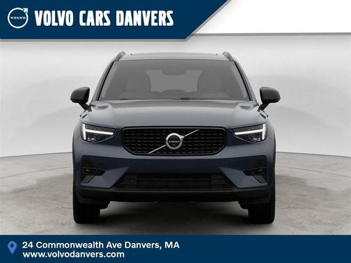 2026 Volvo XC40 B5 Plus