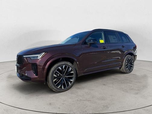 Mulberry Red 2026 Volvo XC90 Plug-In Hybrid T8 Ultra Dark Theme 7-Seater