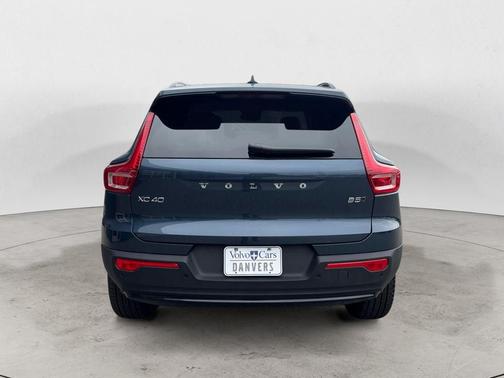 Denim Blue 2026 Volvo XC40 B5 Ultra