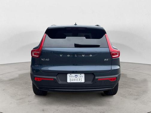 Denim Blue 2026 Volvo XC40 B5 Ultra