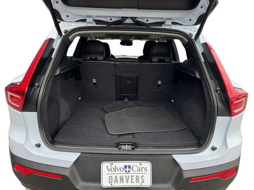 Blue 2025 Volvo XC40 B5 Core Bright Theme