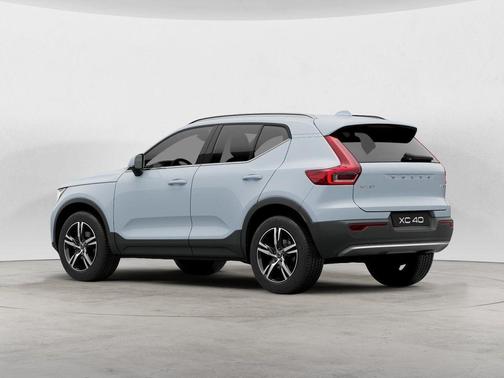 Blue 2025 Volvo XC40 B5 Core Bright Theme