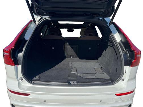 Crystal White Metallic 2024 Volvo XC60 B5 Plus Dark Theme
