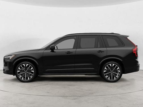 2026 Volvo XC90 B6 Ultra Dark Theme 6-Seater