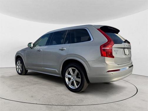 2024 Volvo XC90 B5 Core Bright Theme