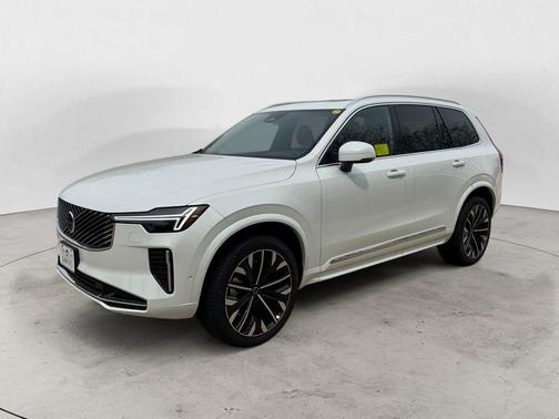 Crystal White 2026 Volvo XC90 B6 Plus 7-Seater
