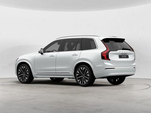 Crystal White 2026 Volvo XC90 B6 Plus 7-Seater