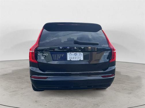 2023 Volvo XC90 B5 Core