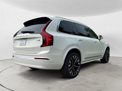 2026 Volvo XC90 B5 Plus 7-Seater