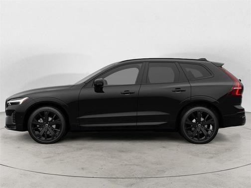 2026 Volvo XC60 B5 Ultra Black Edition
