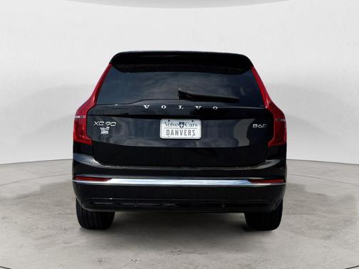 Onyx Black Metallic 2023 Volvo XC90 B6 Plus 6-Seater