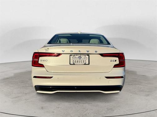 2025 Volvo S60 B5 Core