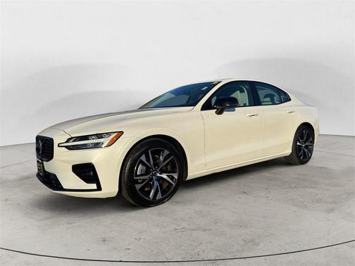 2025 Volvo S60 B5 Core