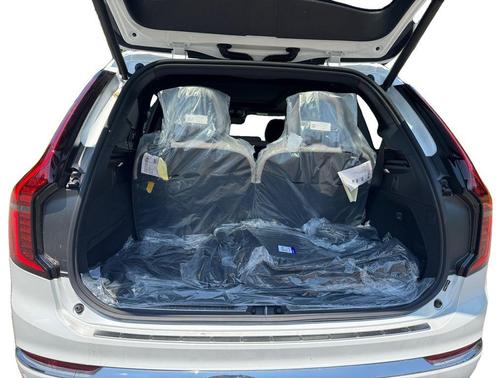 Crystal White 2026 Volvo XC90 Plug-In Hybrid T8 Plus 7-Seater