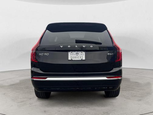 Onyx Black Metallic 2025 Volvo XC90 B6 Plus 7-Seater