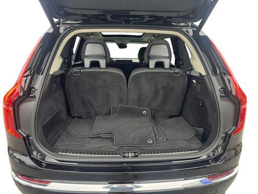 Onyx Black Metallic 2025 Volvo XC90 B6 Plus 7-Seater