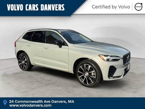 Metallic 2024 Volvo XC60 B5 Plus Dark Theme