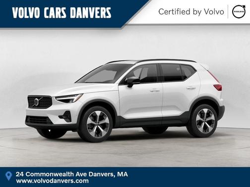 Crystal White Pearl 2025 Volvo XC40 B5 Plus Dark Theme