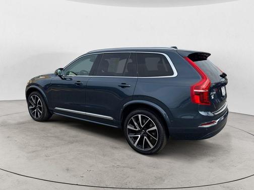 Denim Blue Metallic 2023 Volvo XC90 B5 Plus