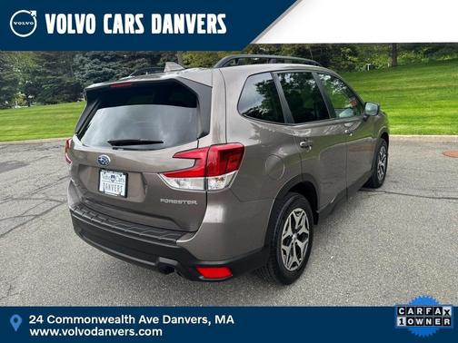 2022 Subaru Forester Premium