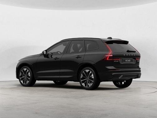 Onyx Black 2026 Volvo XC60 B5 Plus