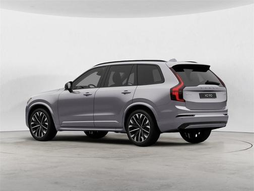 2026 Volvo XC90 B6 Ultra Dark Theme 7-Seater