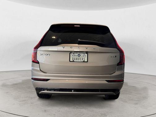 Dark 2026 Volvo XC90 B6 Ultra Dark Theme 7-Seater