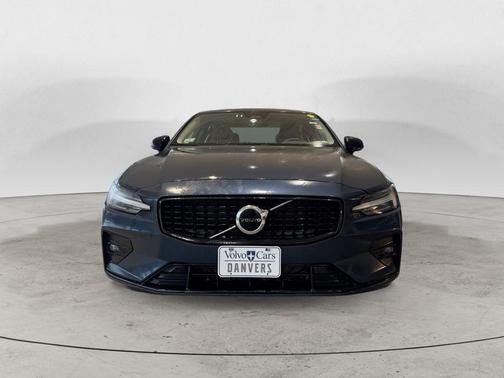 2025 Volvo S60 B5 Core