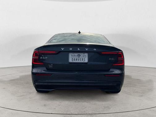 2025 Volvo S60 B5 Core