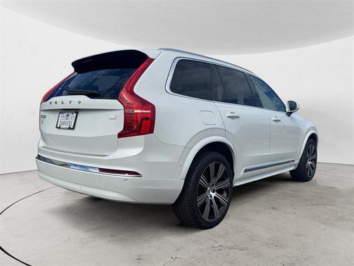 2024 Volvo XC90 Recharge Plug-In Hybrid T8 Plus Bright Theme 7 Passenger
