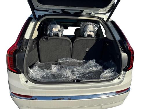 2025 Volvo XC90 B5 Plus 7-Seater