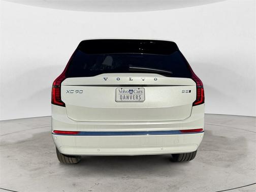 2025 Volvo XC90 B5 Plus 7-Seater