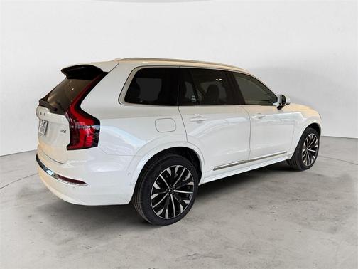 2026 Volvo XC90 B6 Ultra 7-Seater