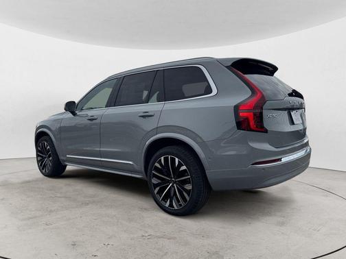 2026 Volvo XC90 B6 Ultra 7-Seater
