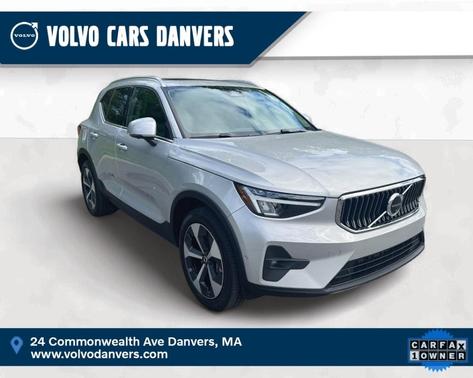 2025 Volvo XC40 B5 Plus Bright Theme