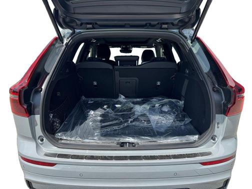Vapour Grey 2026 Volvo XC60 Plug-In Hybrid T8 Ultra Black Edition