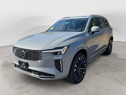 2025 Volvo XC90 Plug-In Hybrid T8 Plus 7-Seater