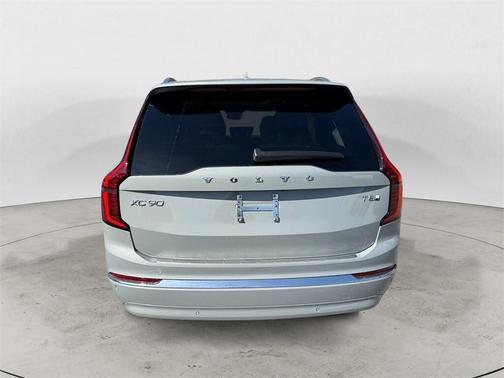 2025 Volvo XC90 Plug-In Hybrid T8 Plus 7-Seater