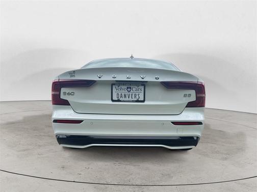 2025 Volvo S60 B5 Core