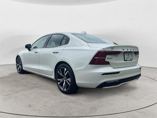 2025 Volvo S60 B5 Core