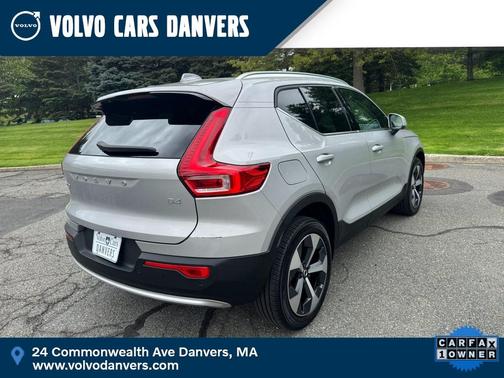 2023 Volvo XC40 B4 Plus Bright Theme