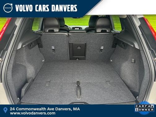 2023 Volvo XC40 B4 Plus Bright Theme